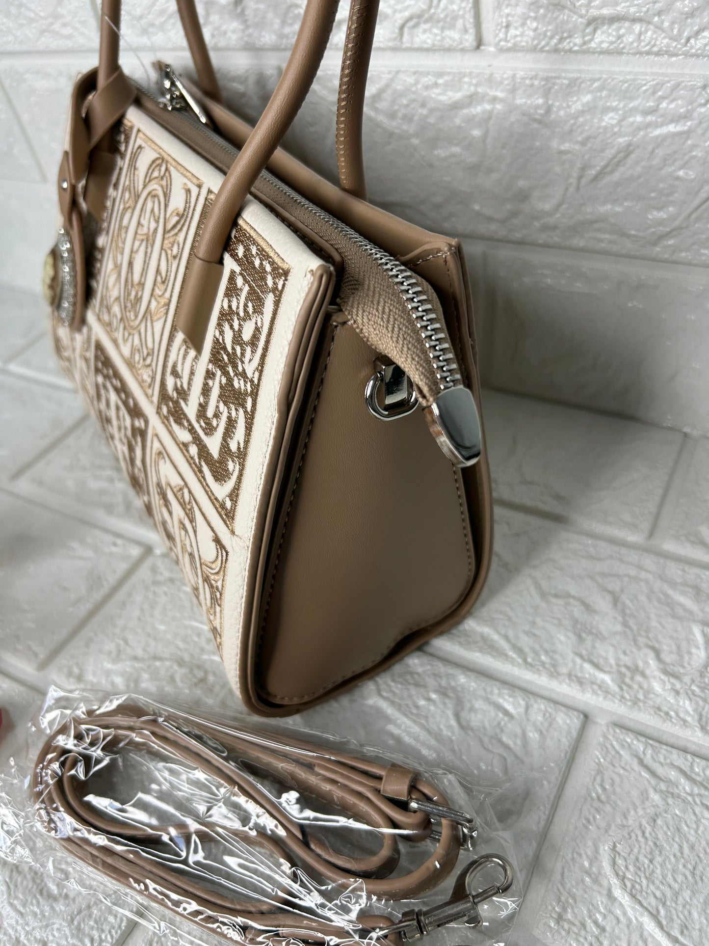 Jharokha Handbag