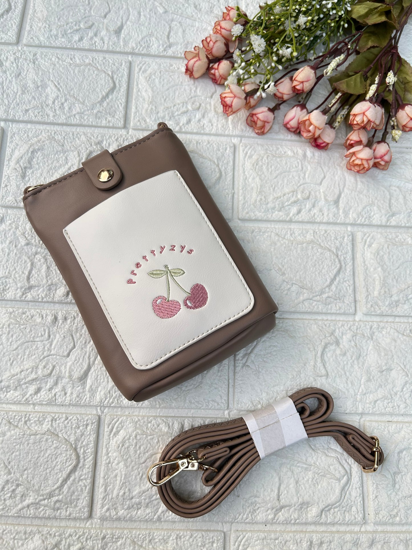 Pretty Mobile Sling -1