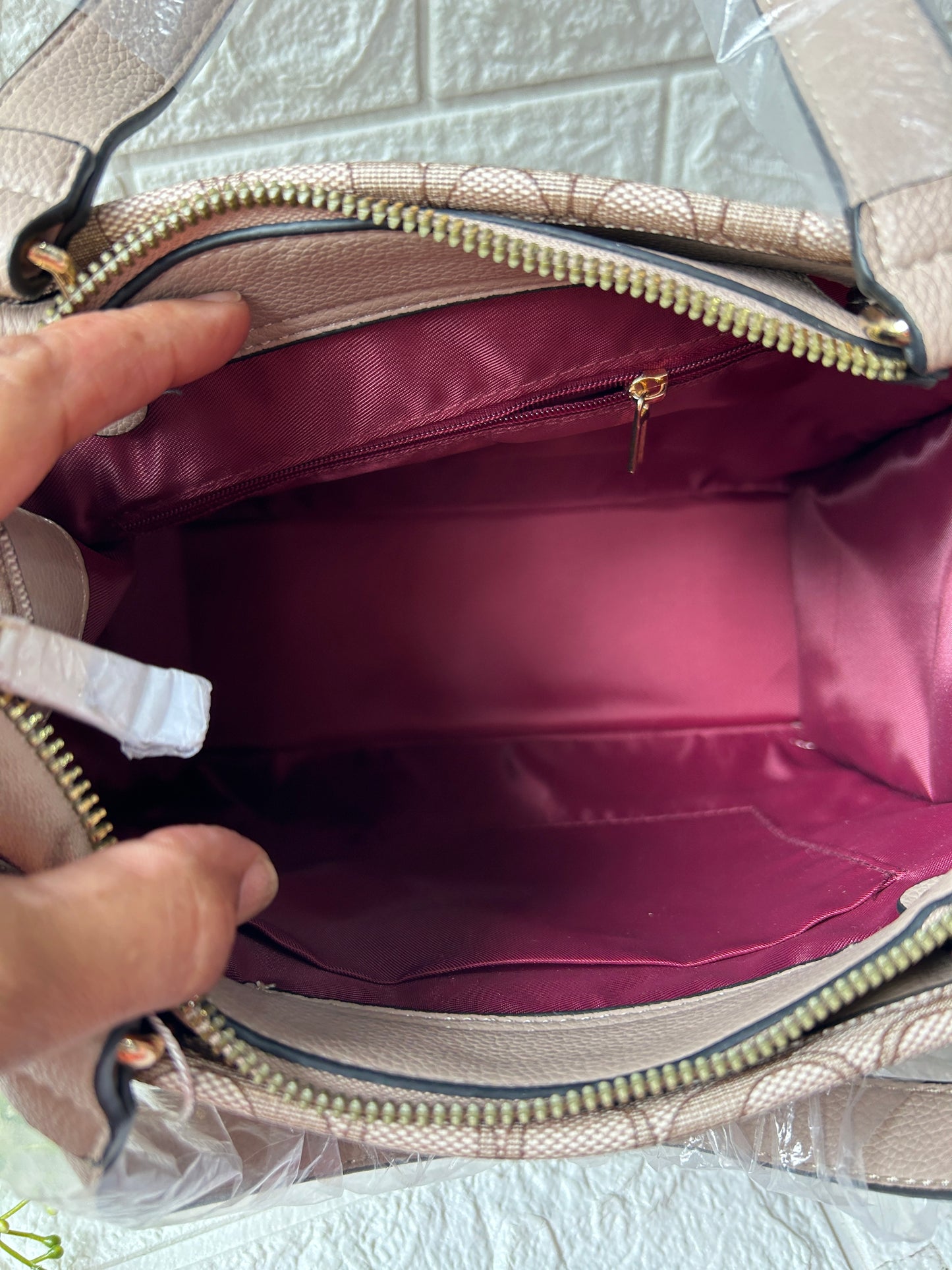Dupe Handbag