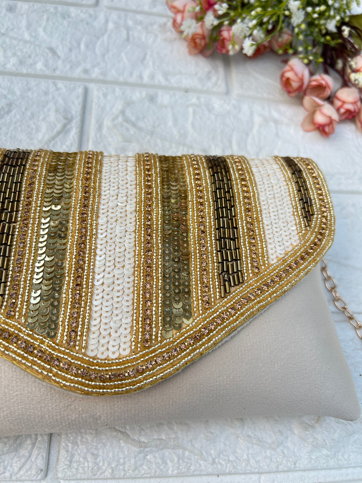 Chic & Shine Clutch-1