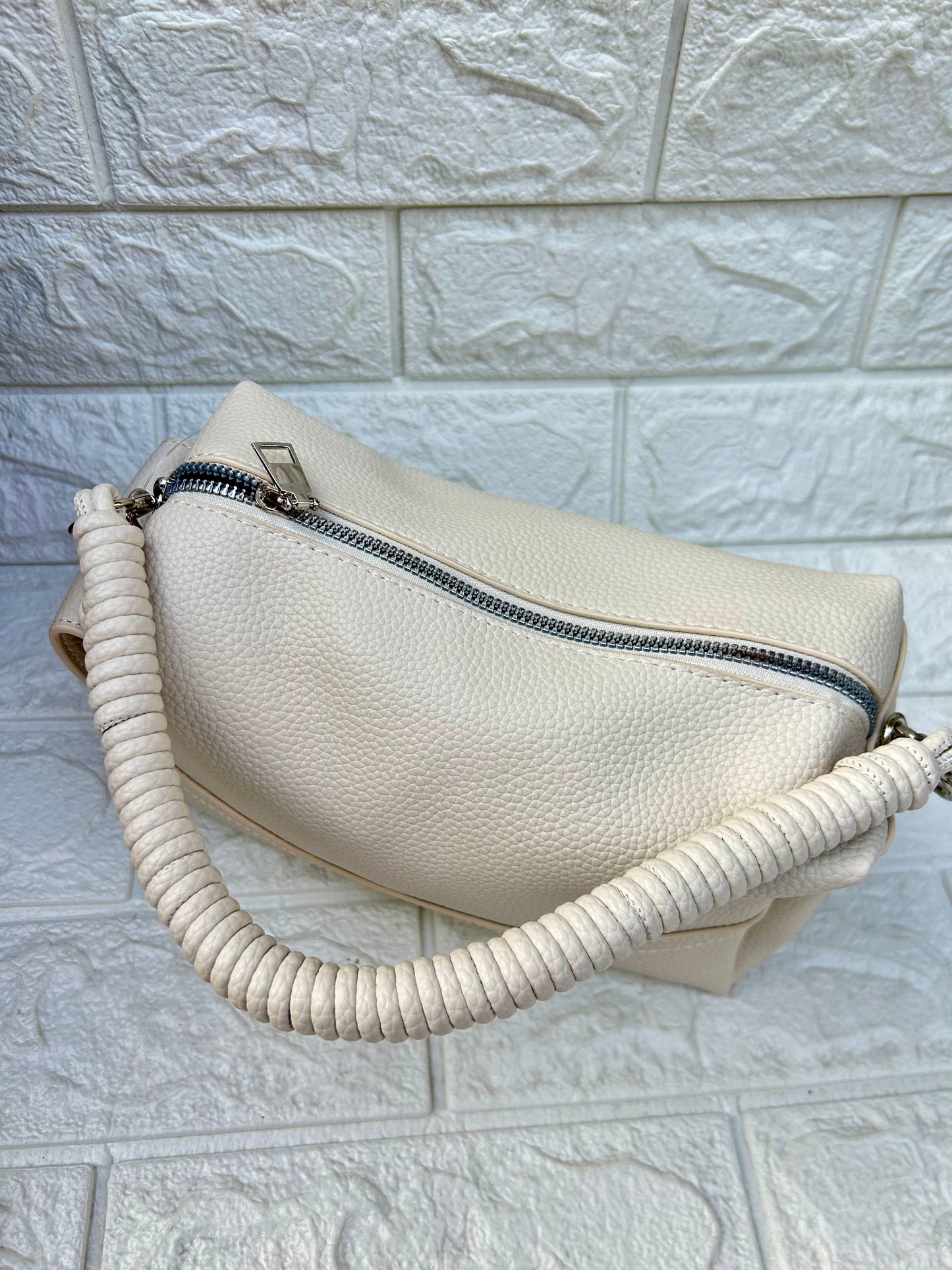 EaseVibe Bag