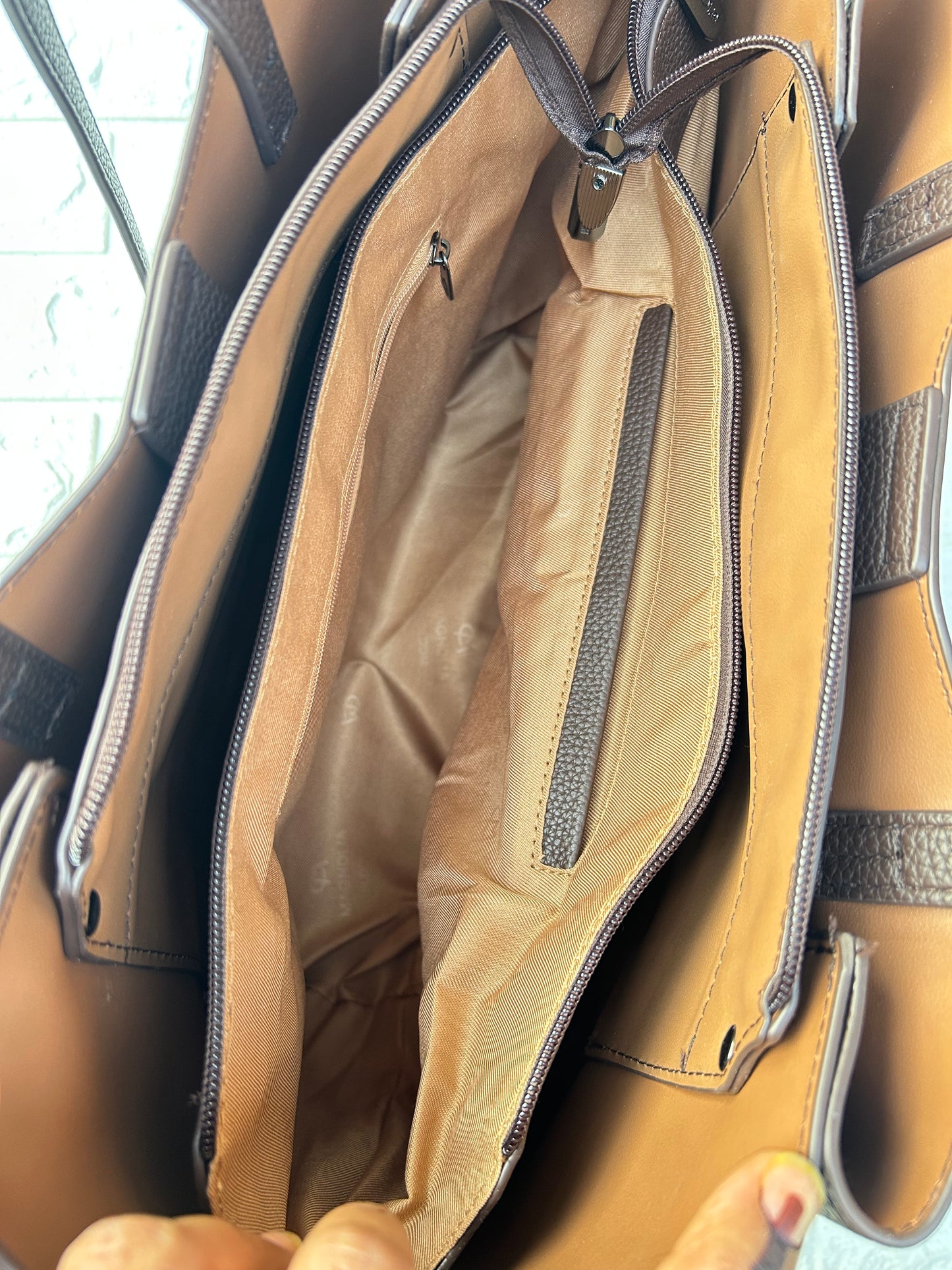 Accent Tote