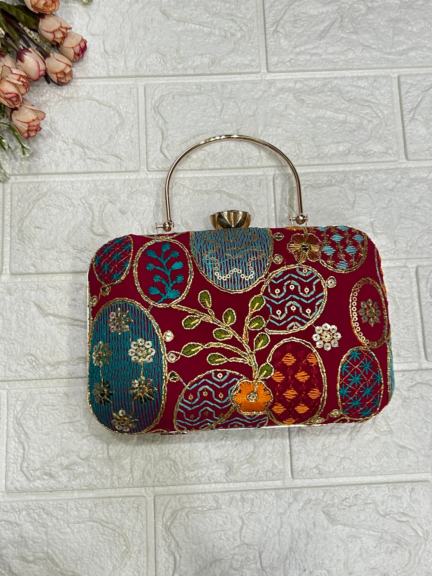 Chic Clutch