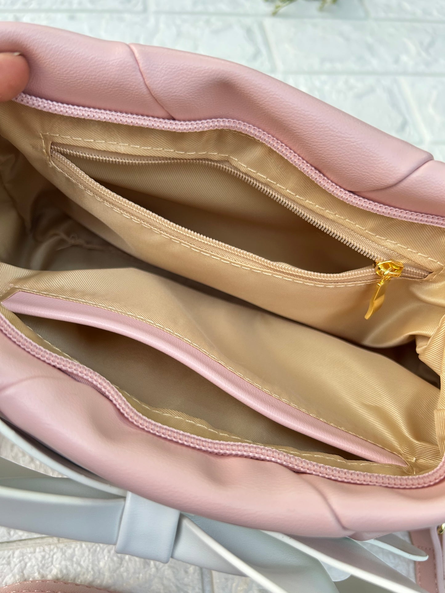 Bow Box Sling