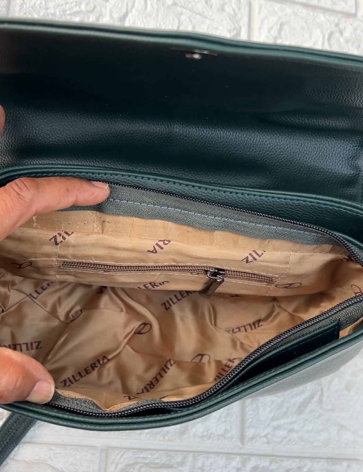 Kyra Sling Bag