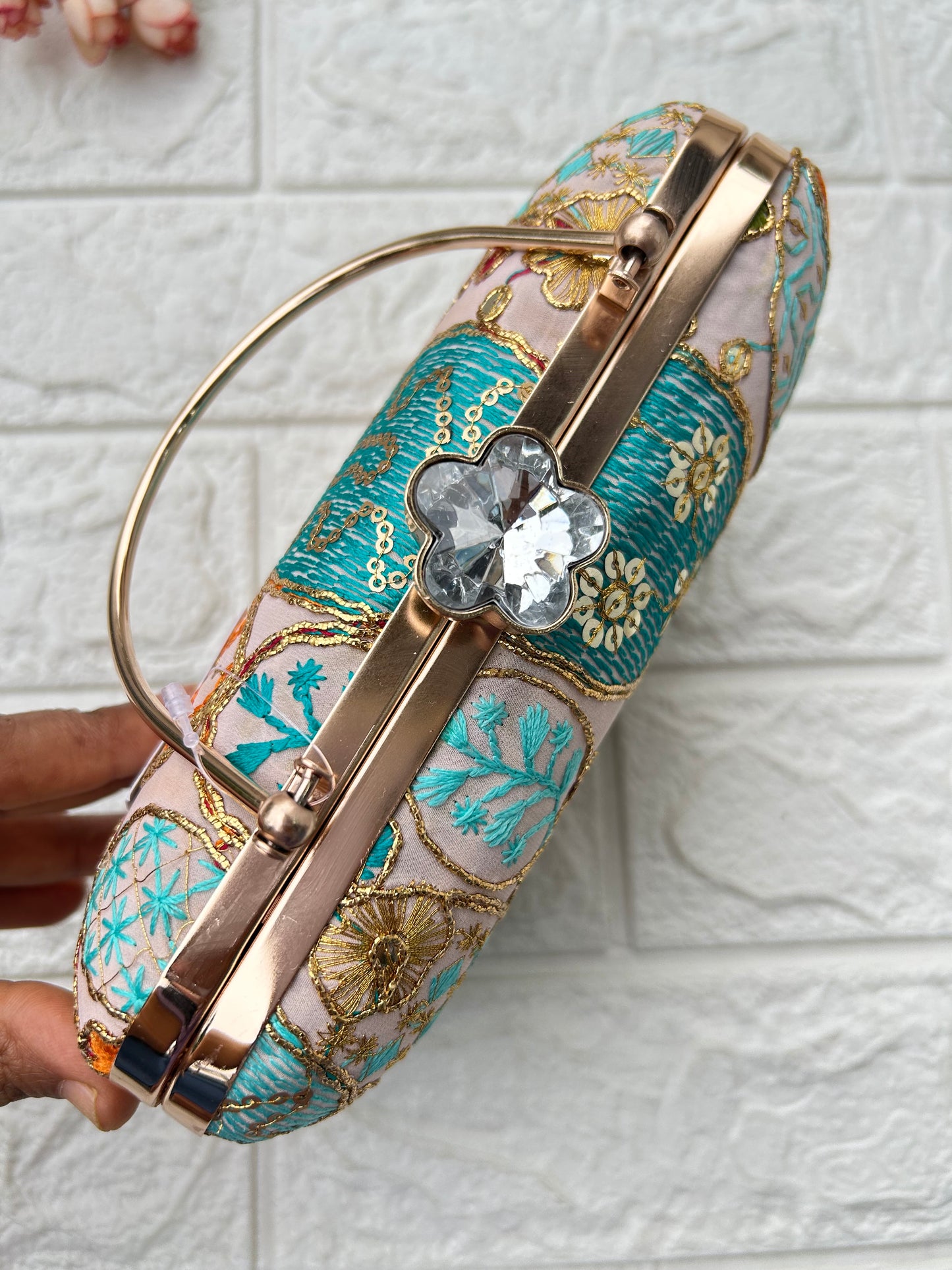 Chic Clutch