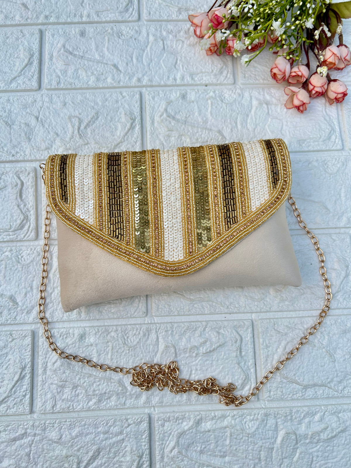 Chic & Shine Clutch-1