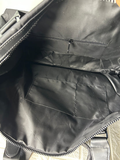 Dura Traveling Bag-1
