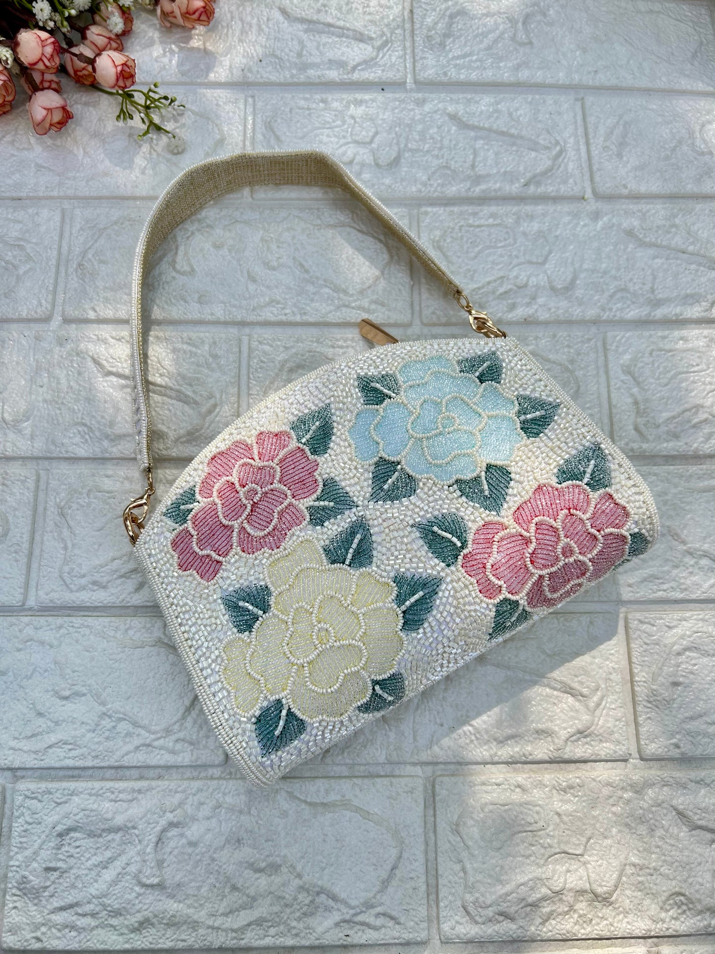 Moti Mehfil bag-1