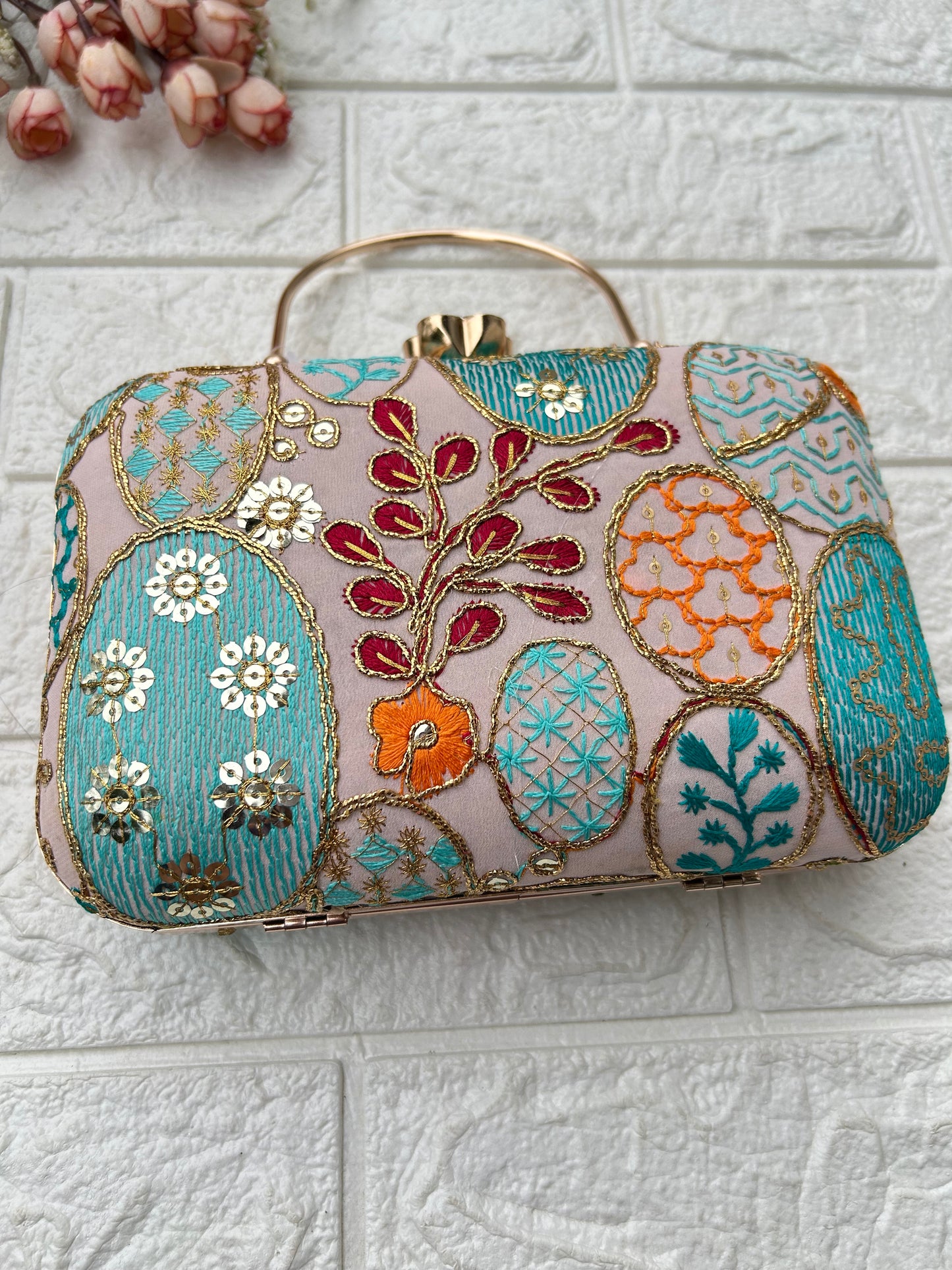 Chic Clutch