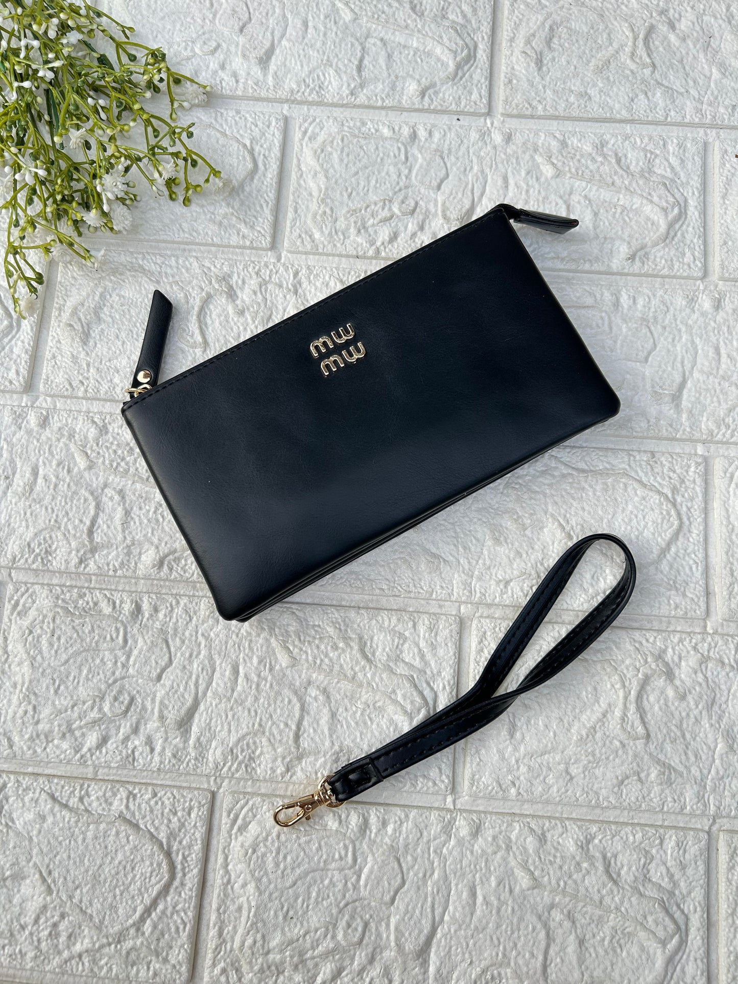 Smart Carry Wristlet-1
