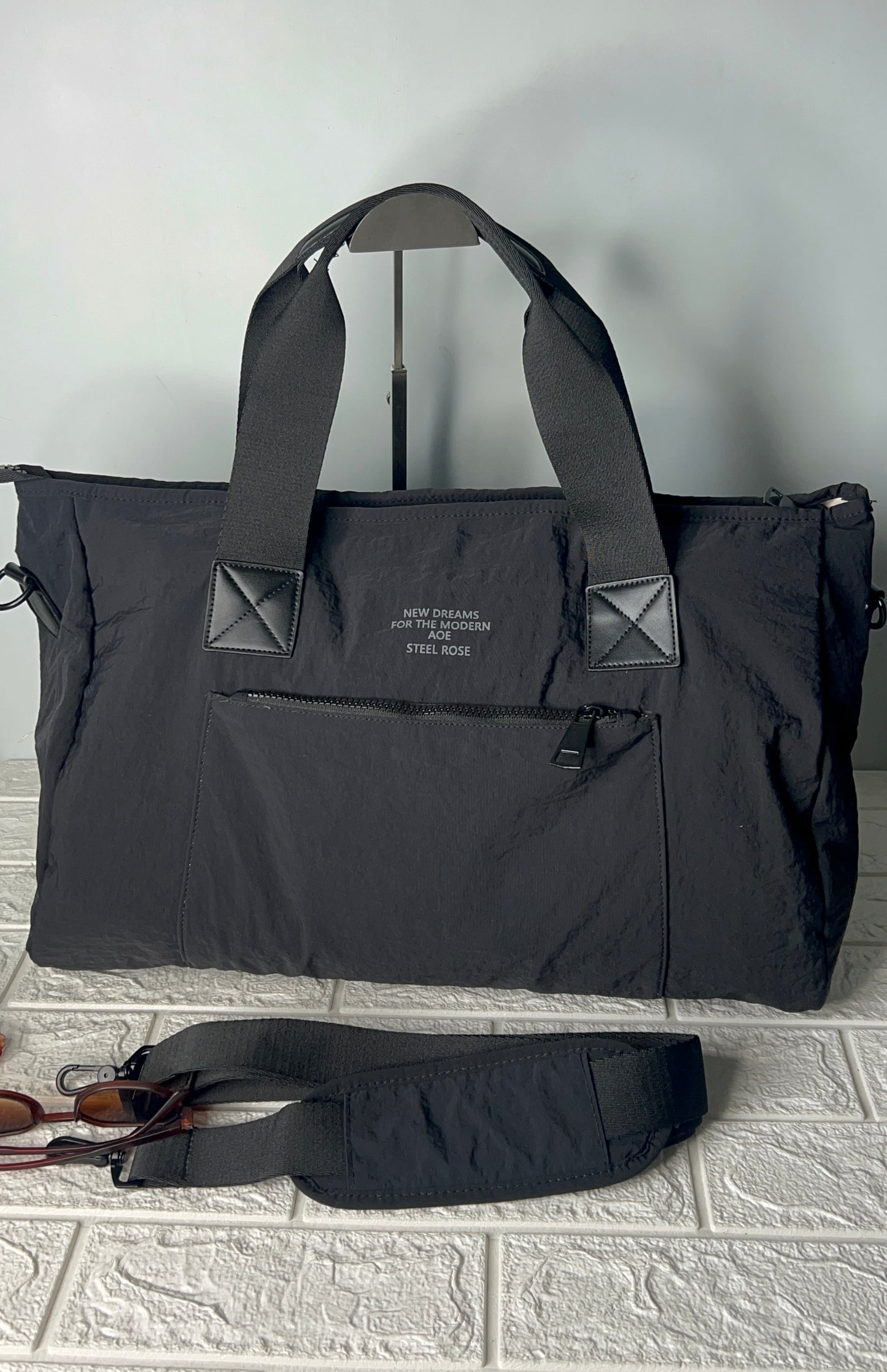 TravelMate-4