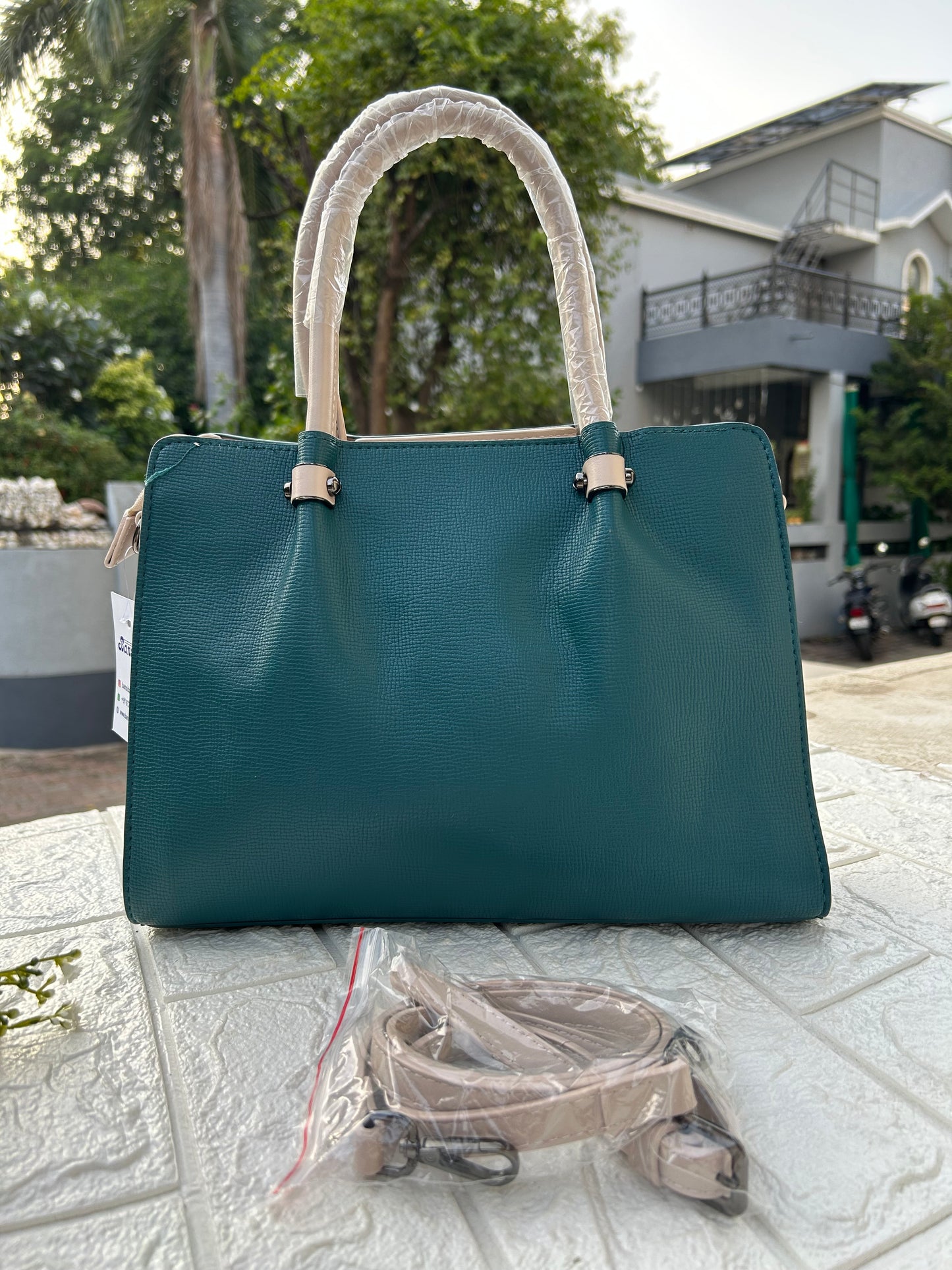 Elora Luxe