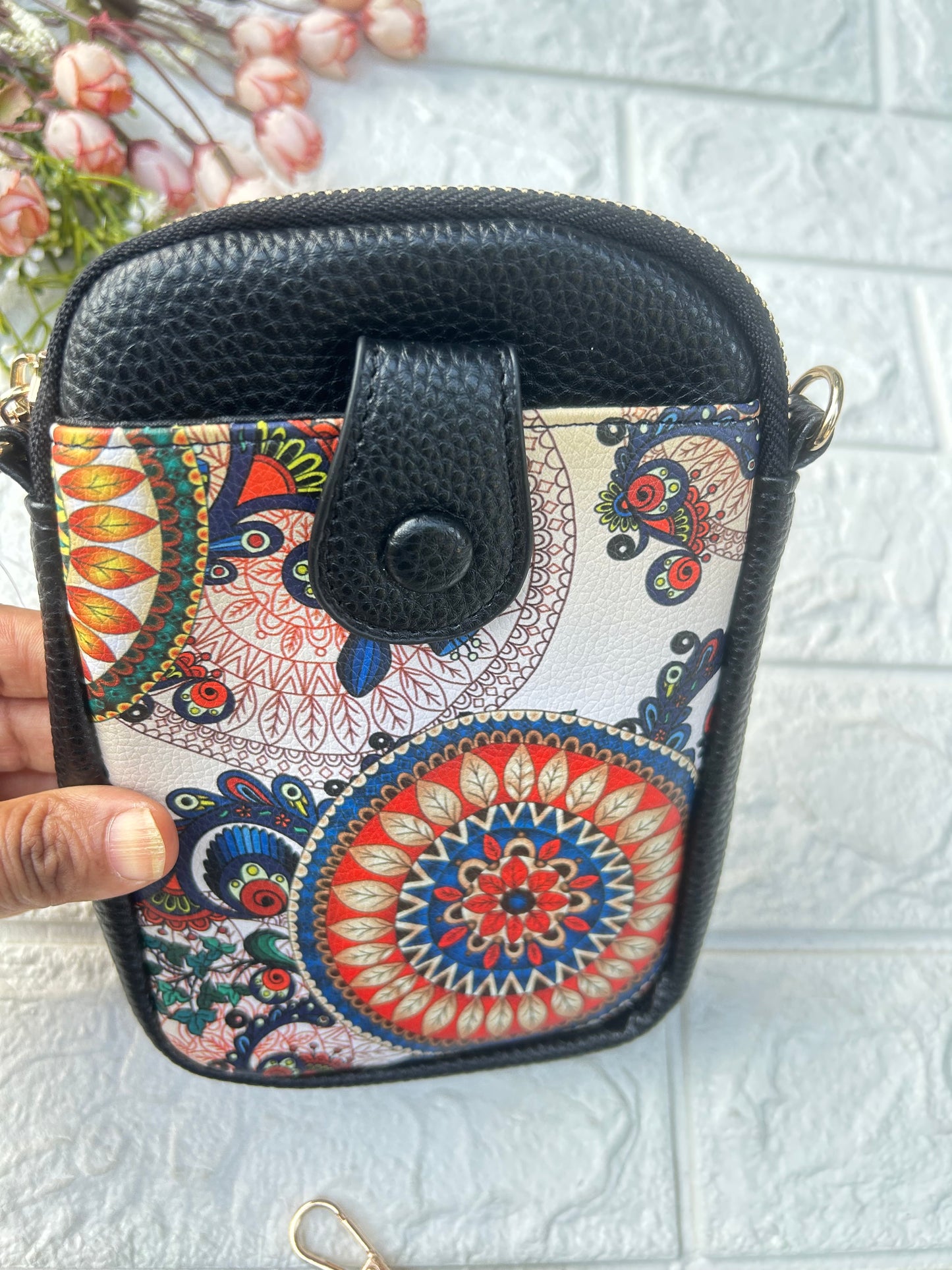 Preety Mobile Sling 3