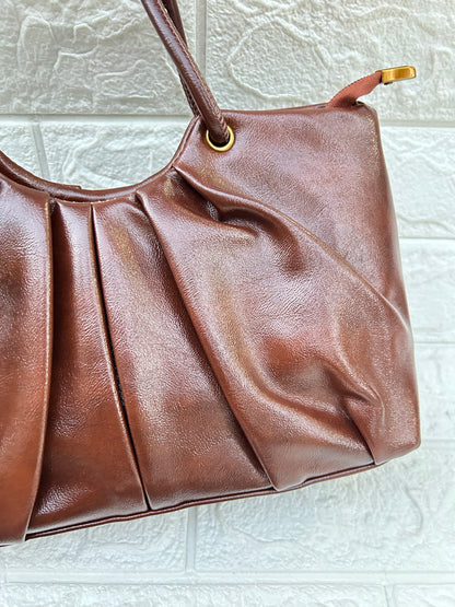 Pearl Pleated