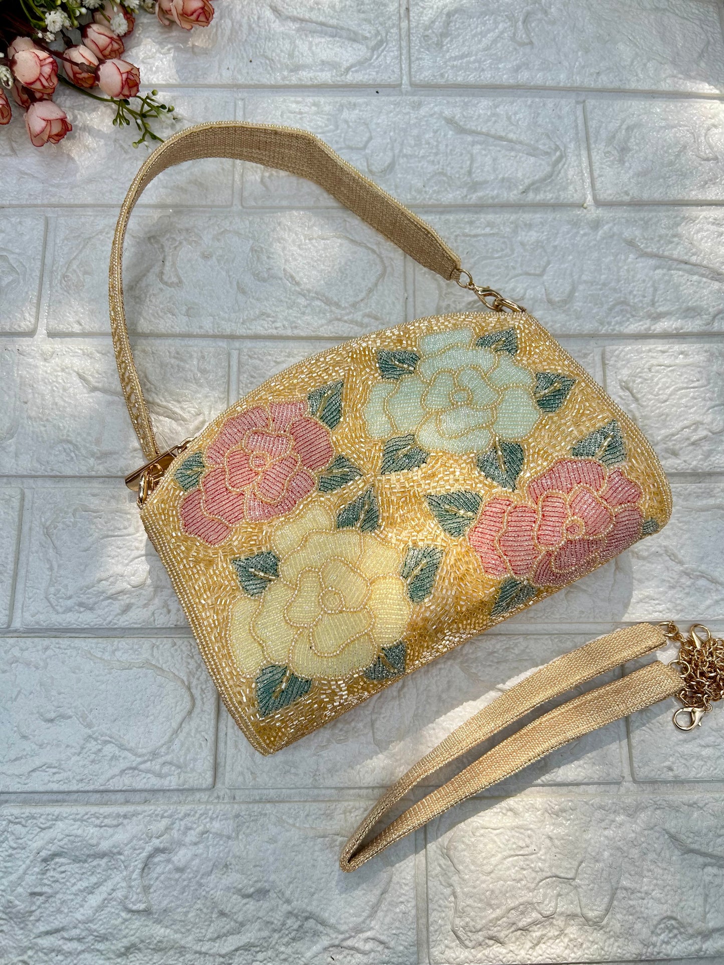 Moti Mehfil bag-1