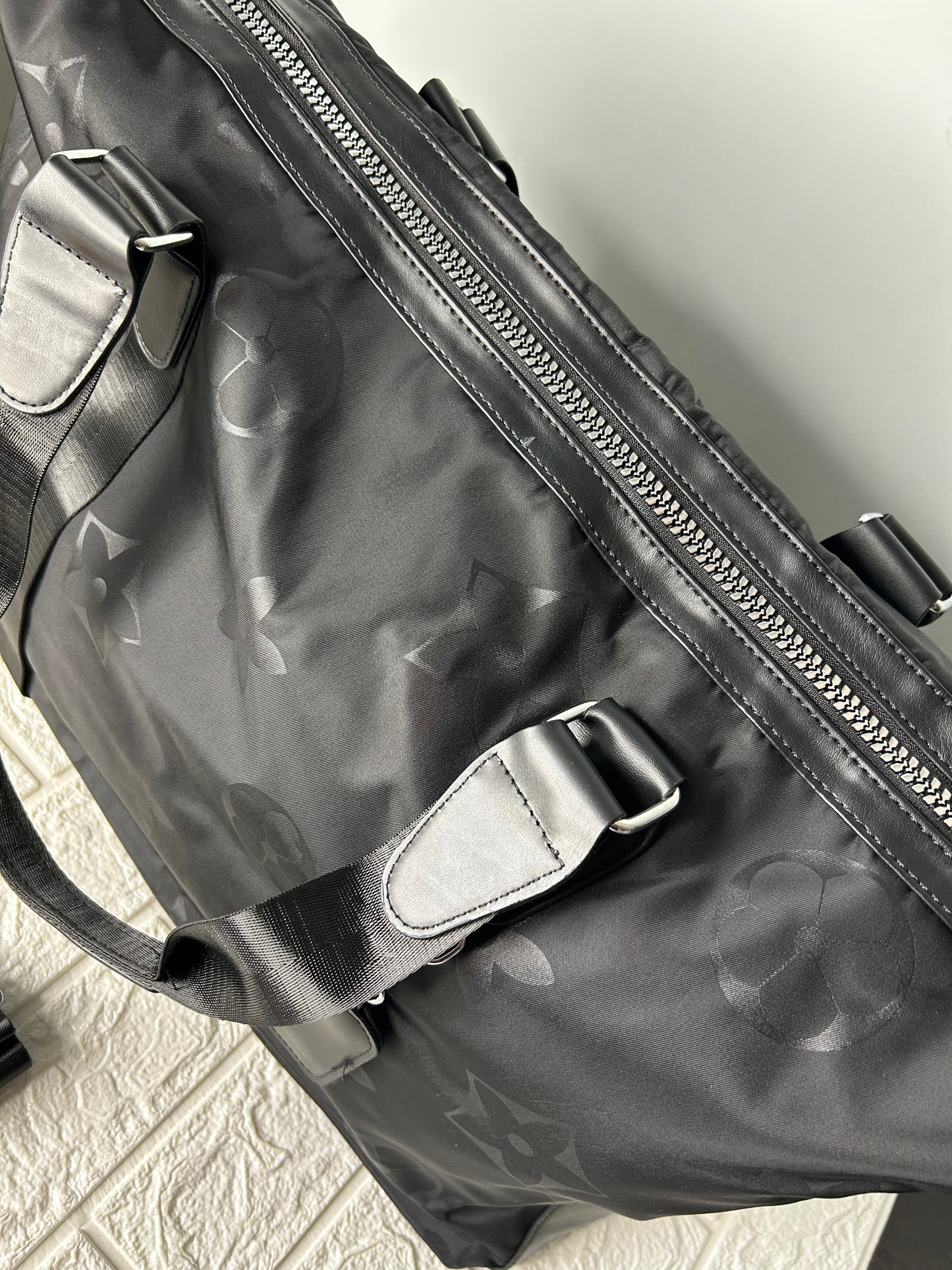 Dura Traveling Bag-1