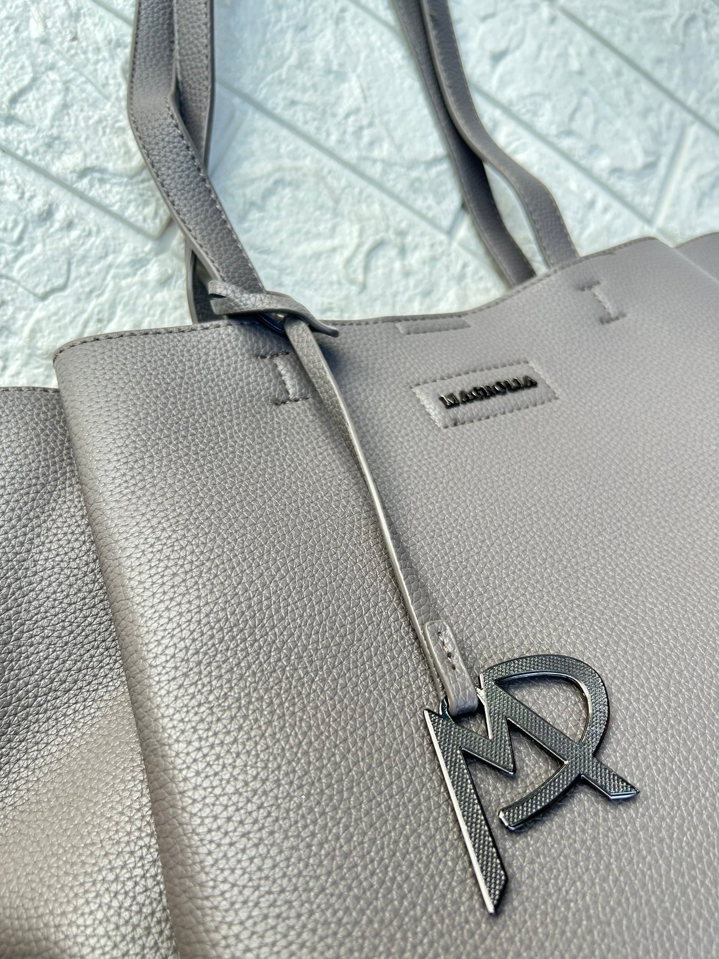 Accent Tote
