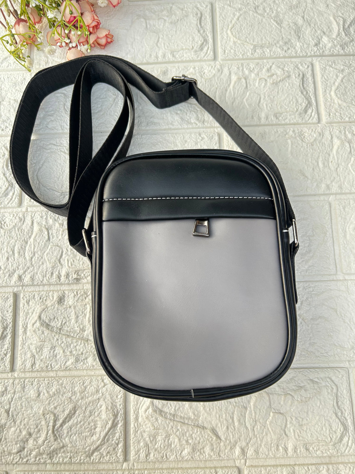 BoldMove Men’s Sling