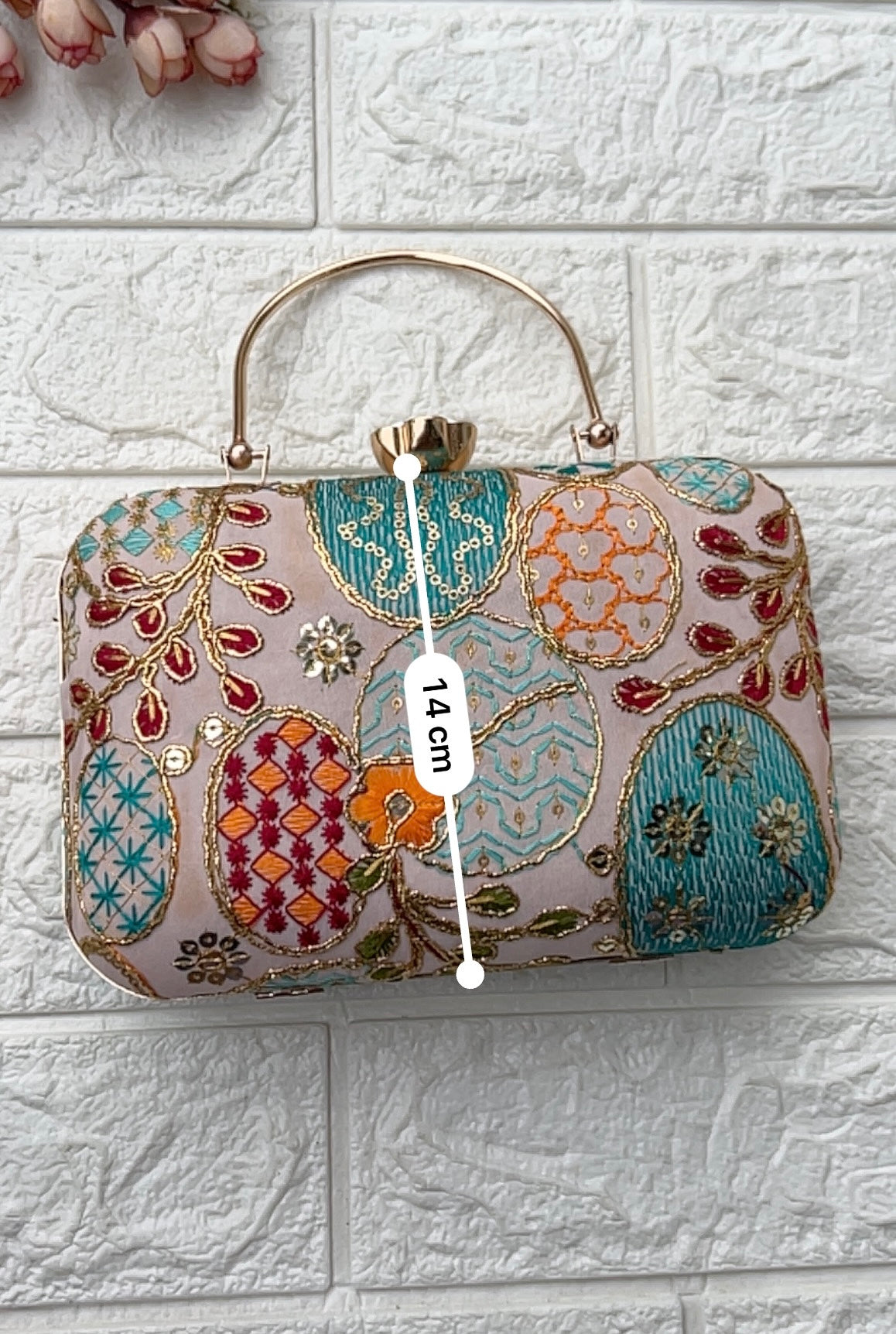 Chic Clutch