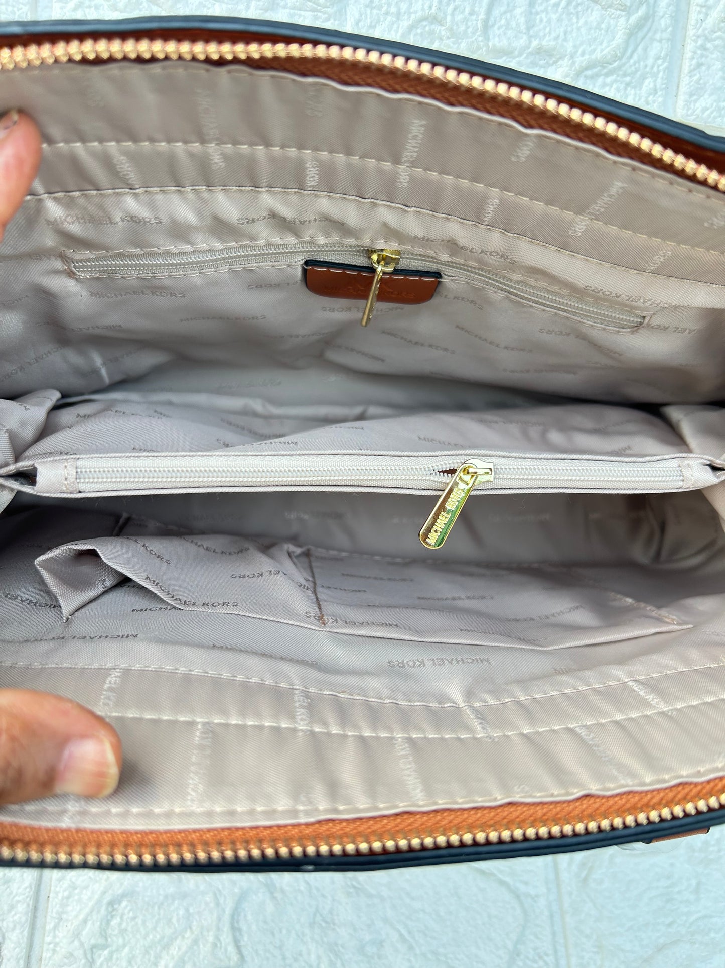 Vogue Hand Bag-1
