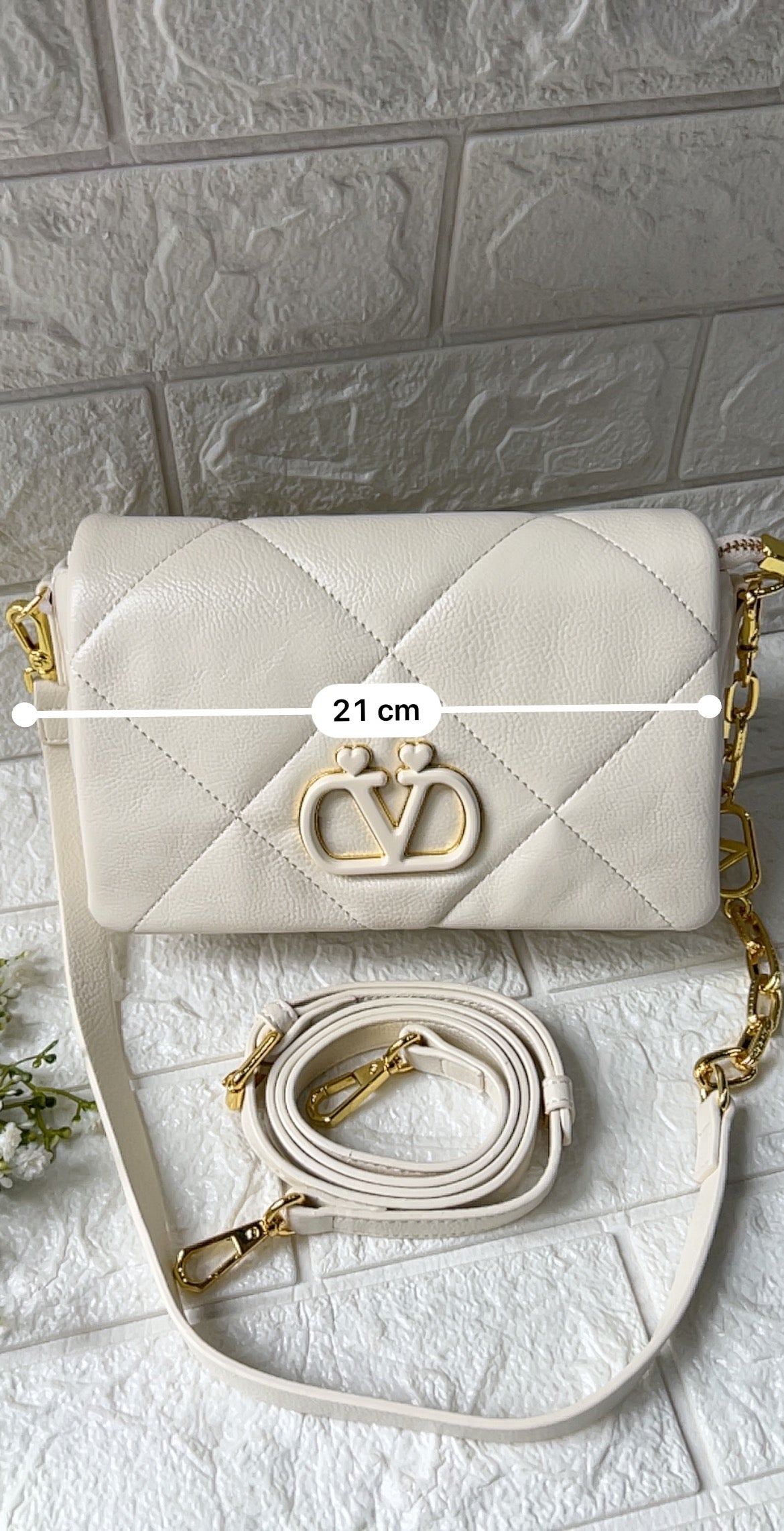 Glamora sling