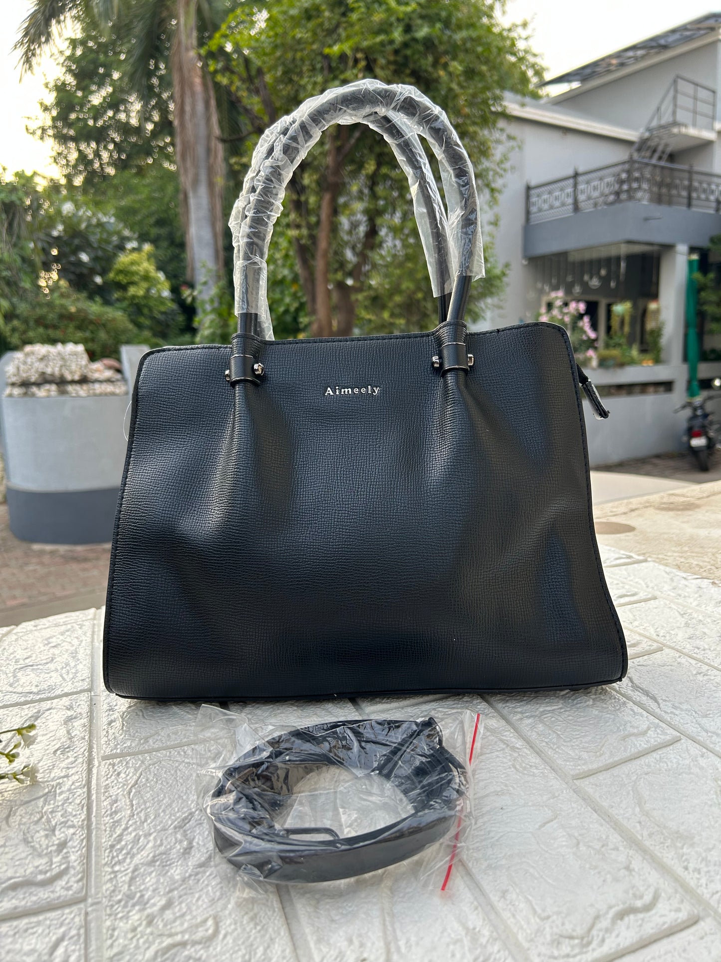 Elora Luxe