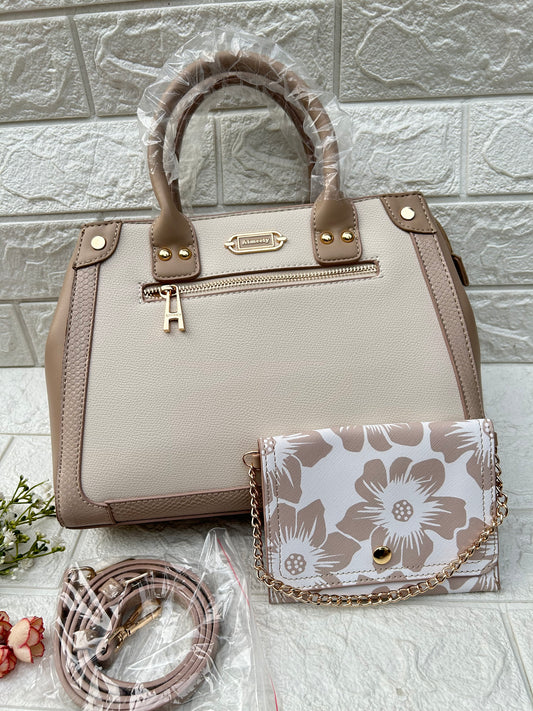 Classy Carry Handbag!