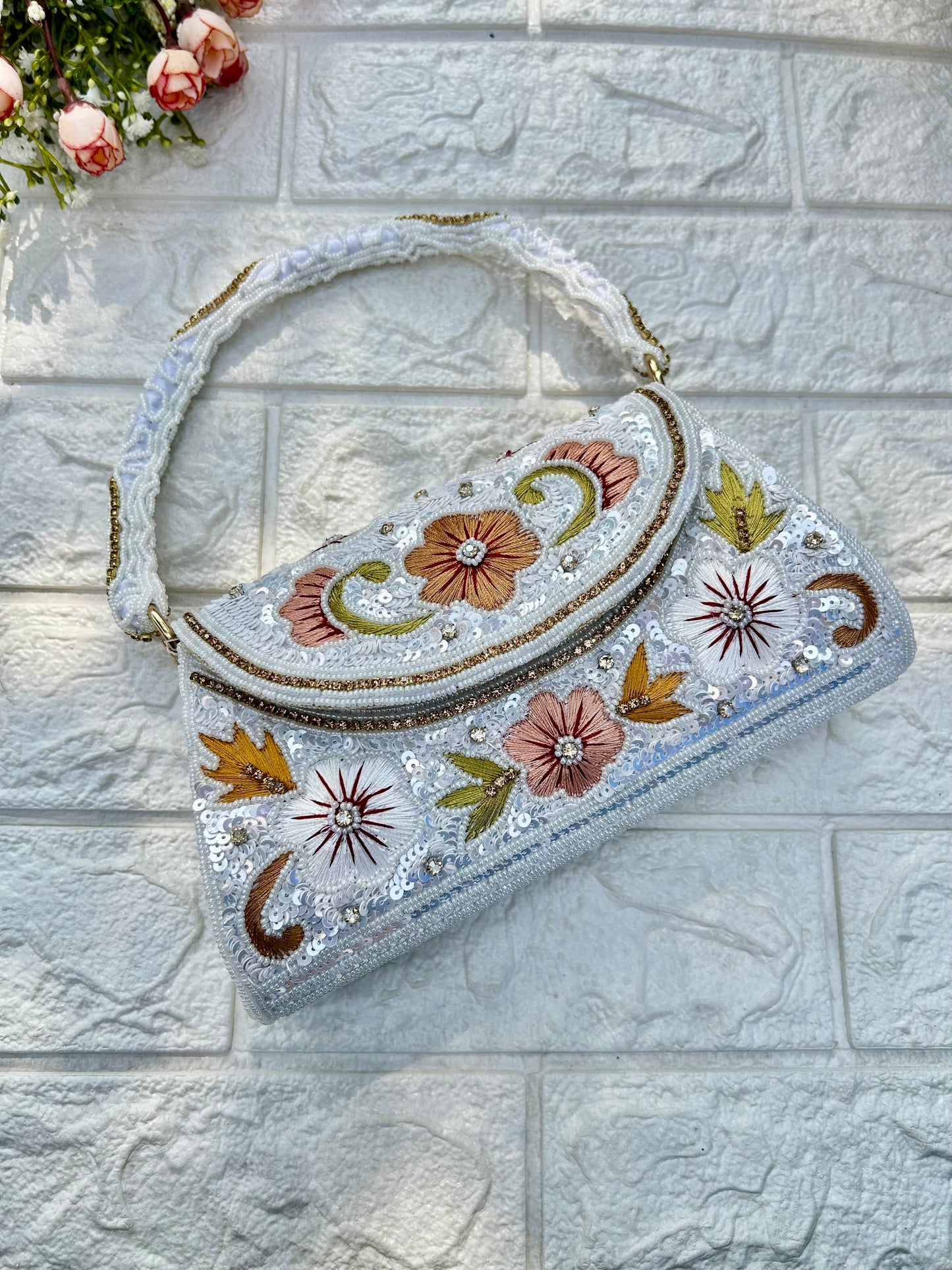 Moti Mehfil bag-3