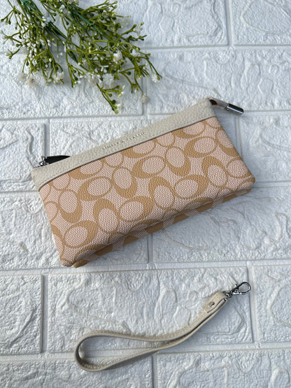 Smart Wristlet