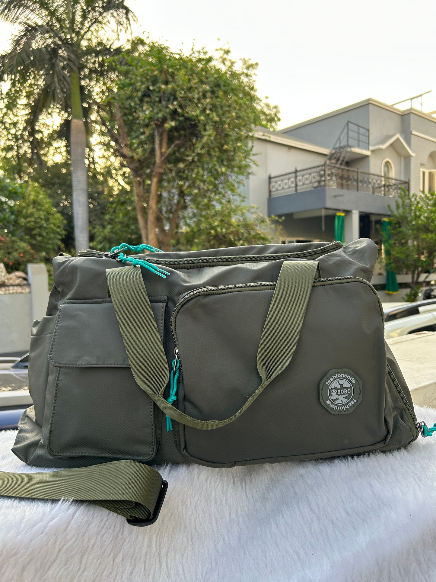 TravelMate 1