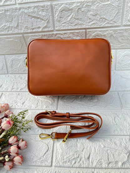 Glamora Sling