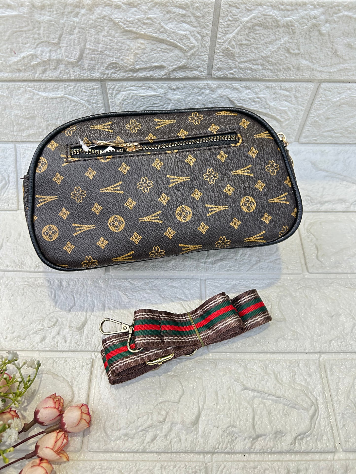 Preety Sling