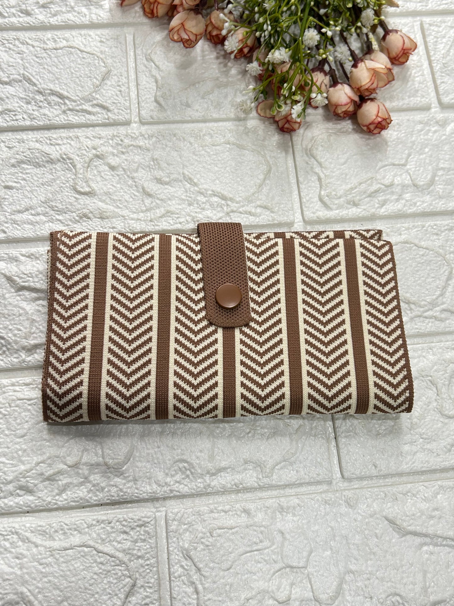 Knit wallet