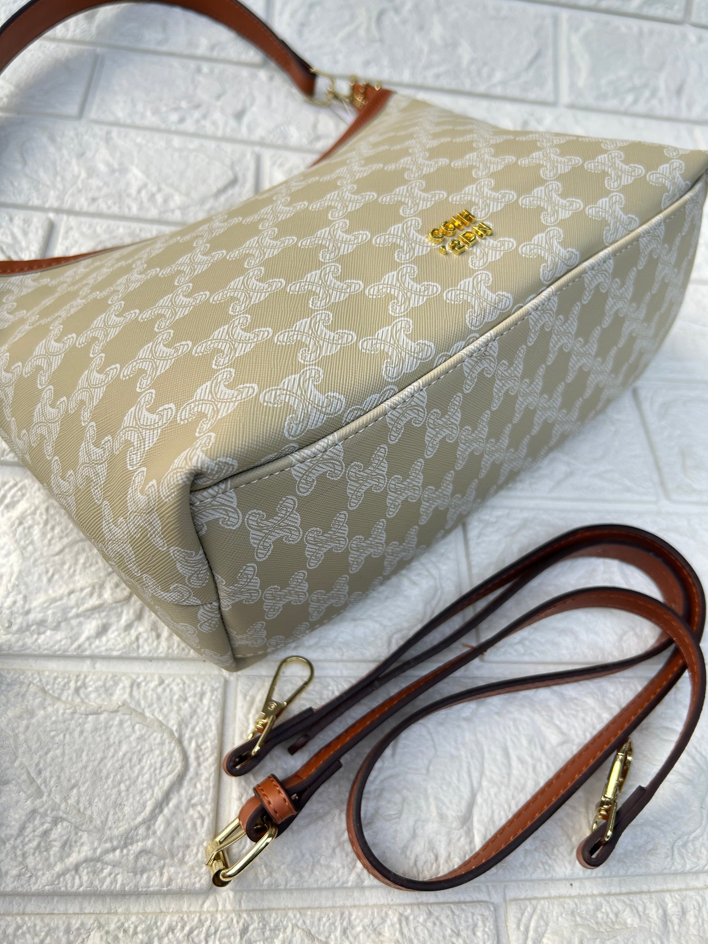 Luxe Carry