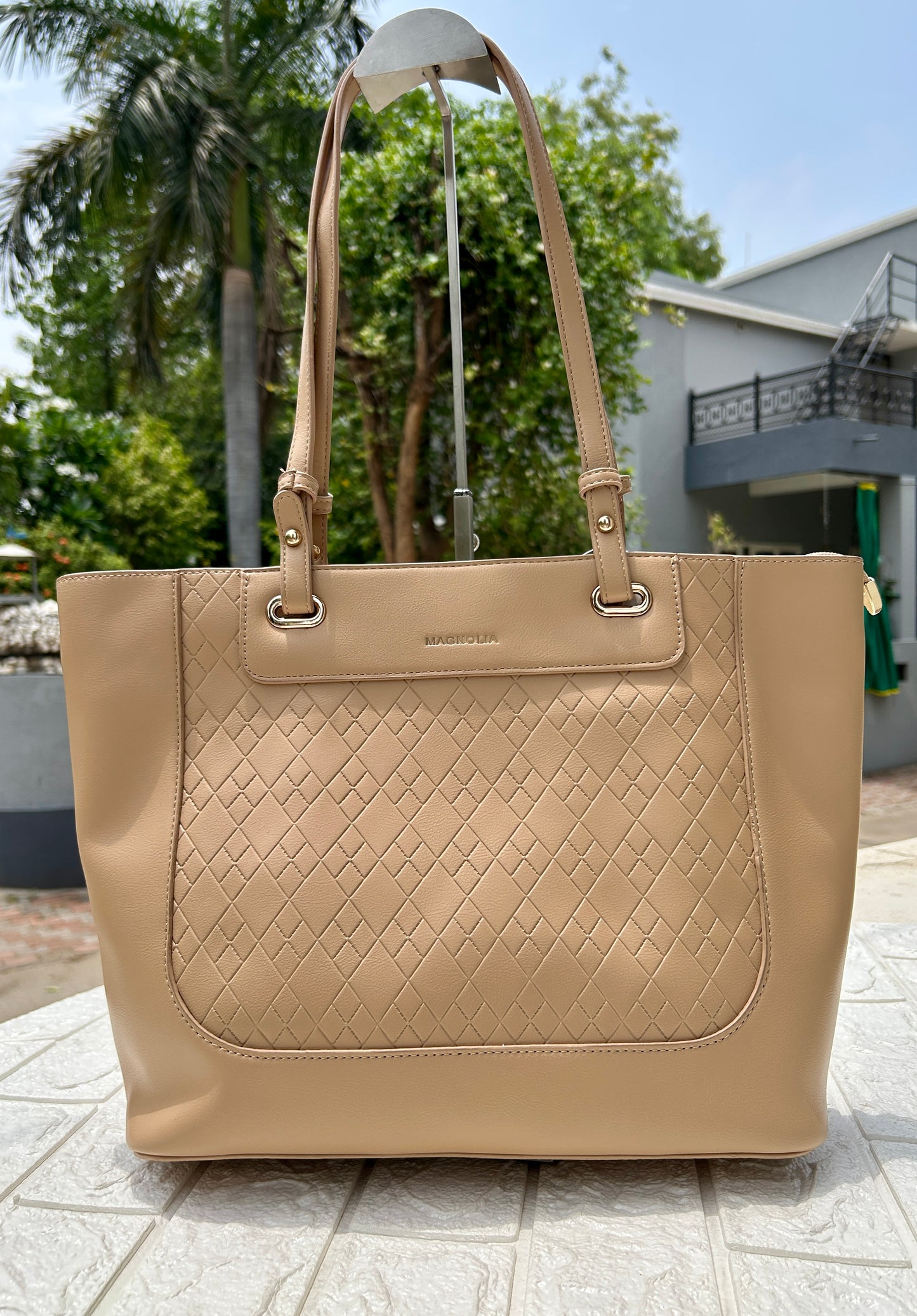 Liora Shoulder Bag