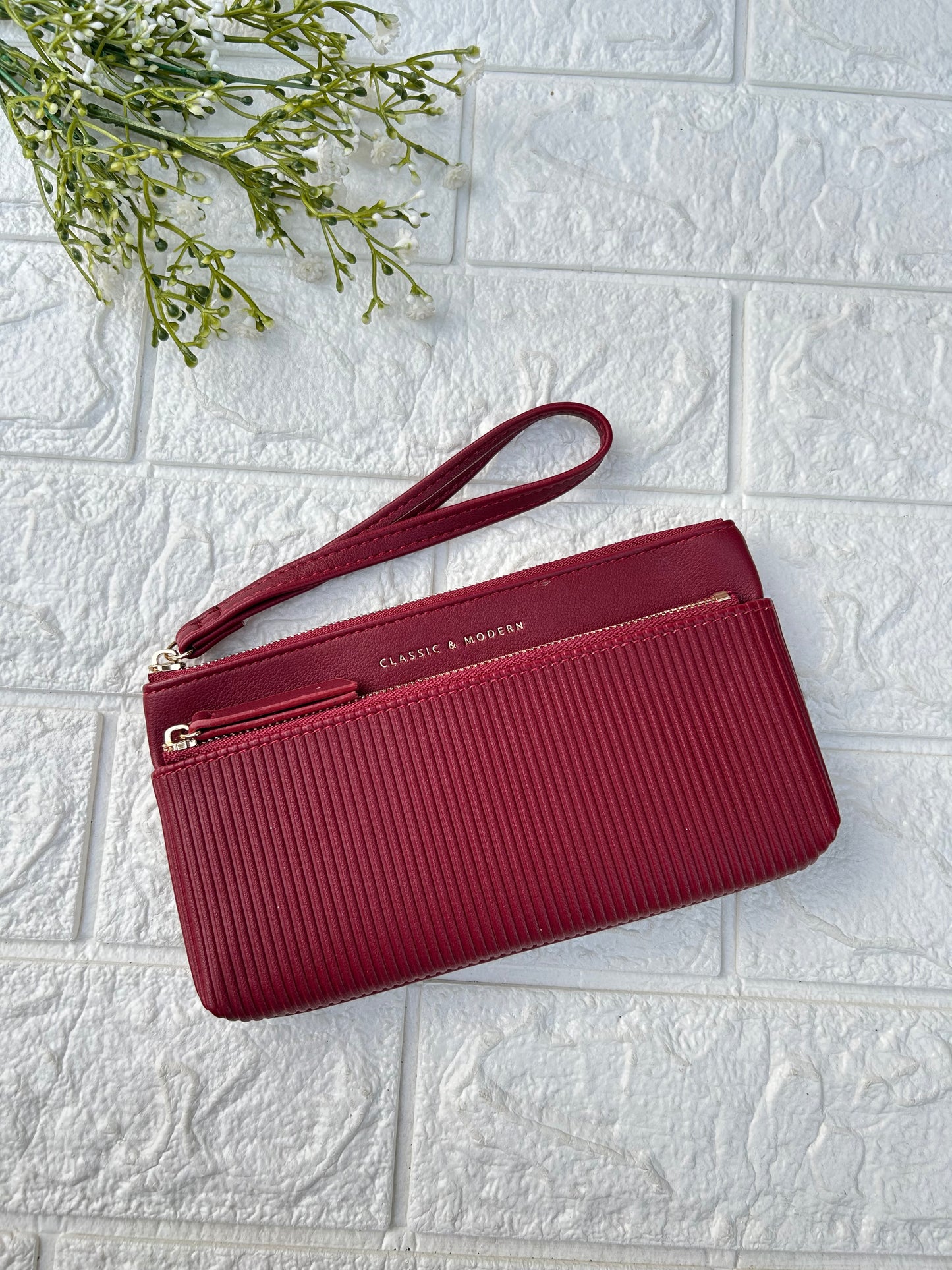 Smart Wristlet