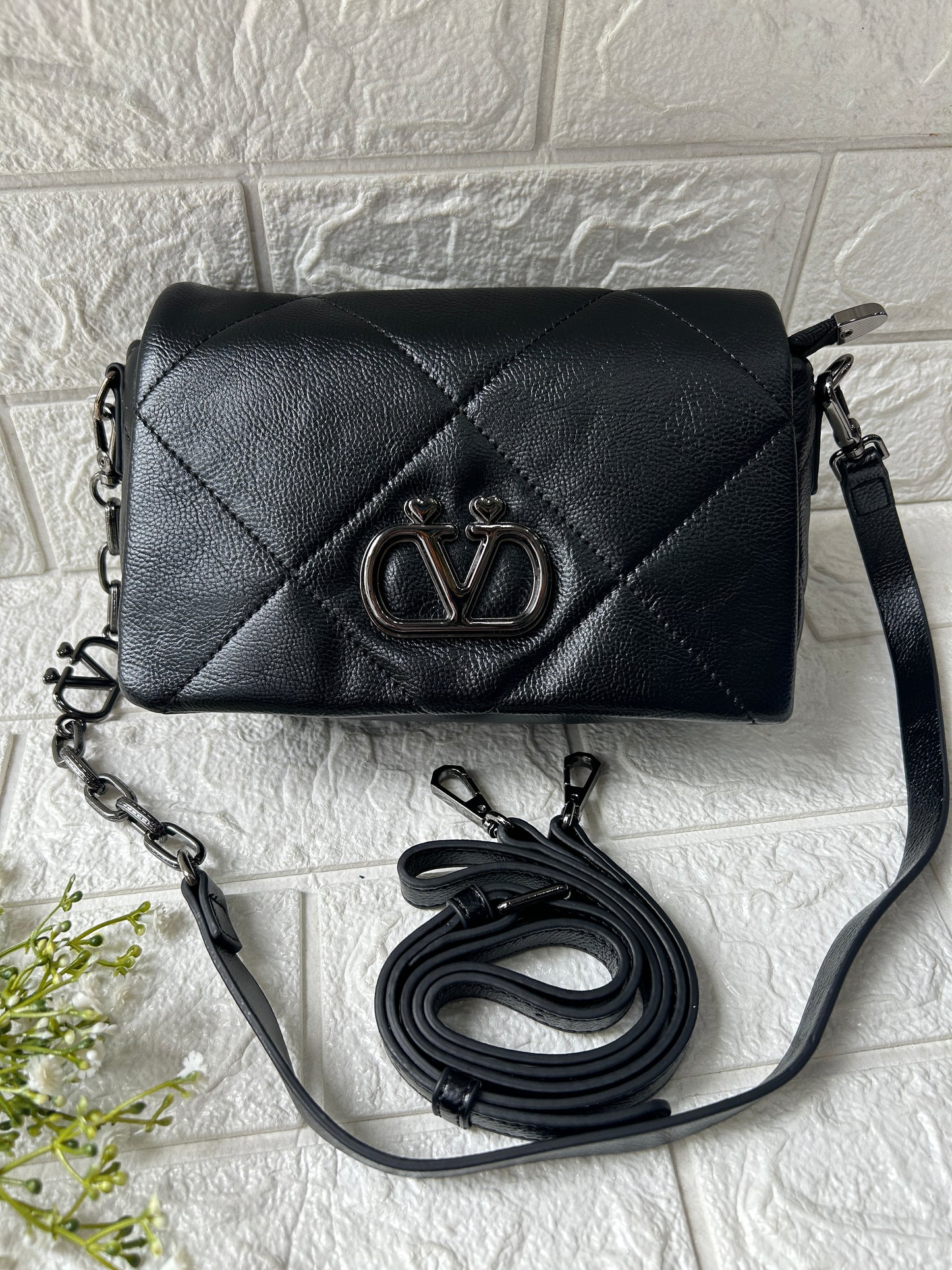 Glamora sling