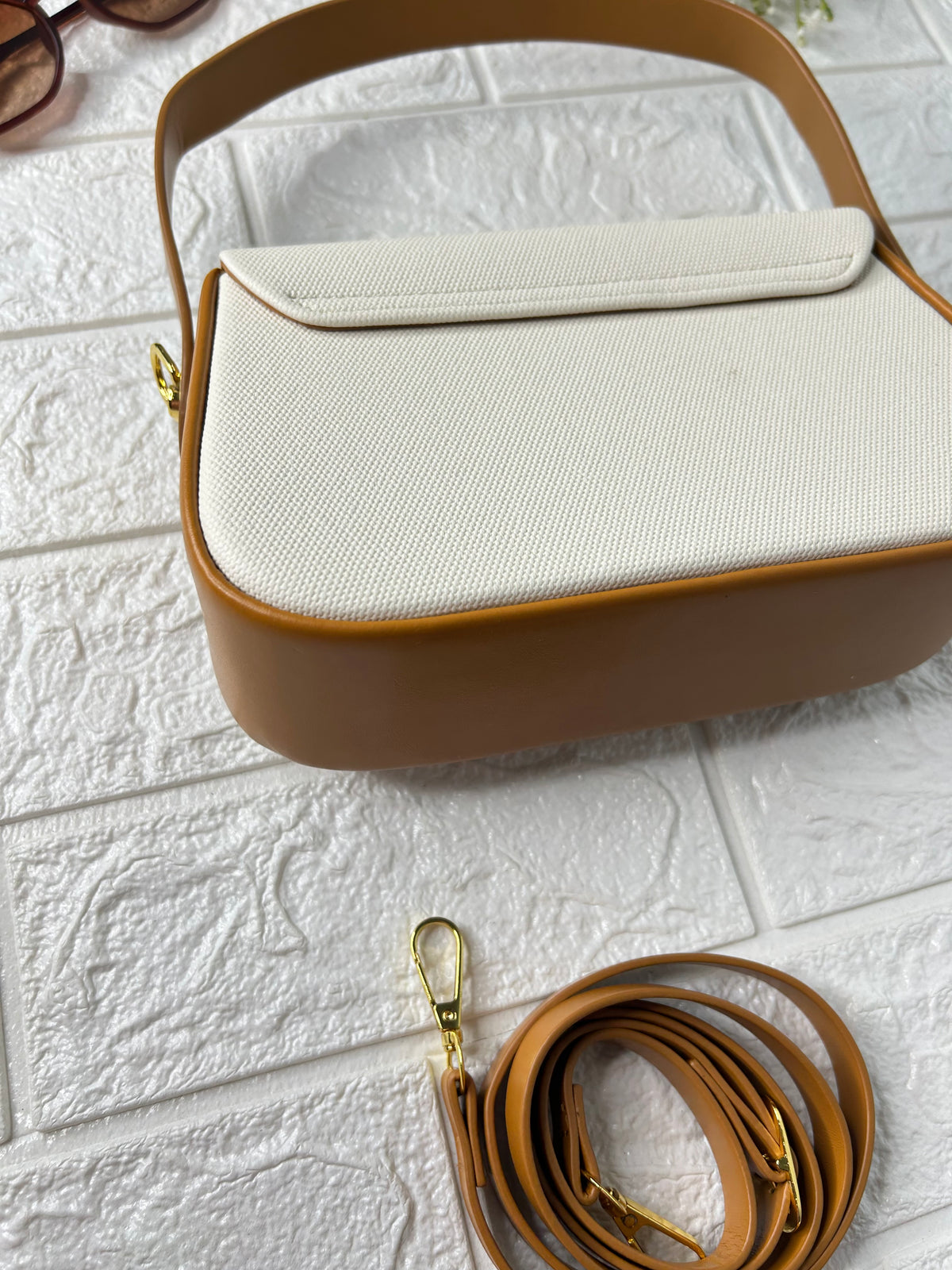 Breeze Trendy Sling