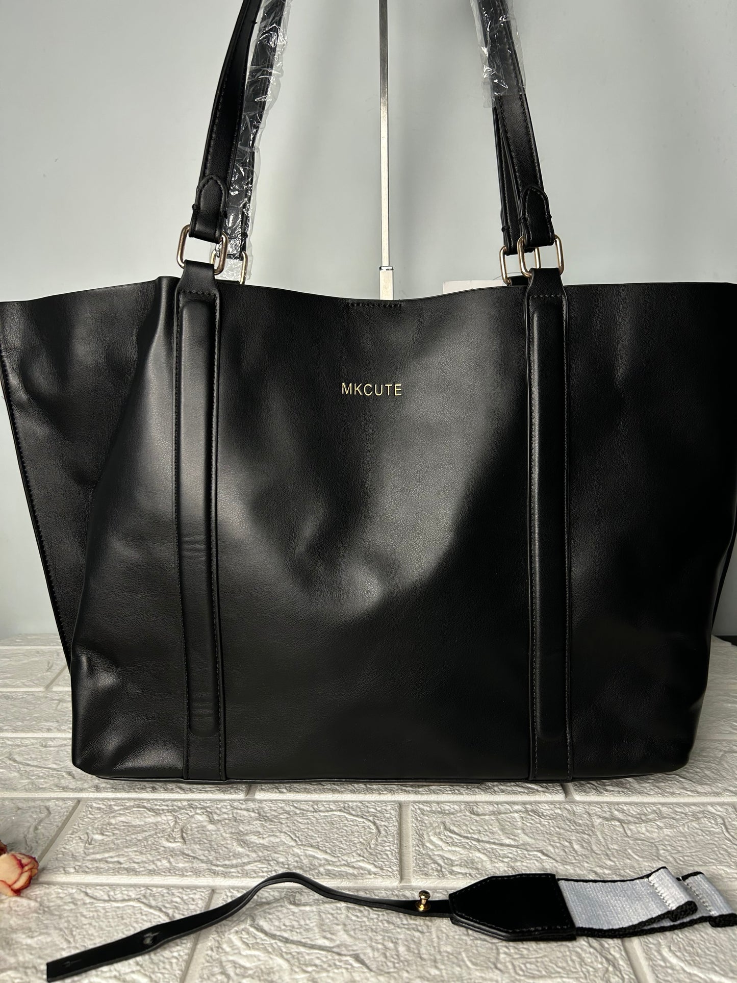 Executive Tote
