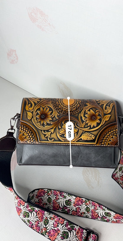 Amoura Sling Bag