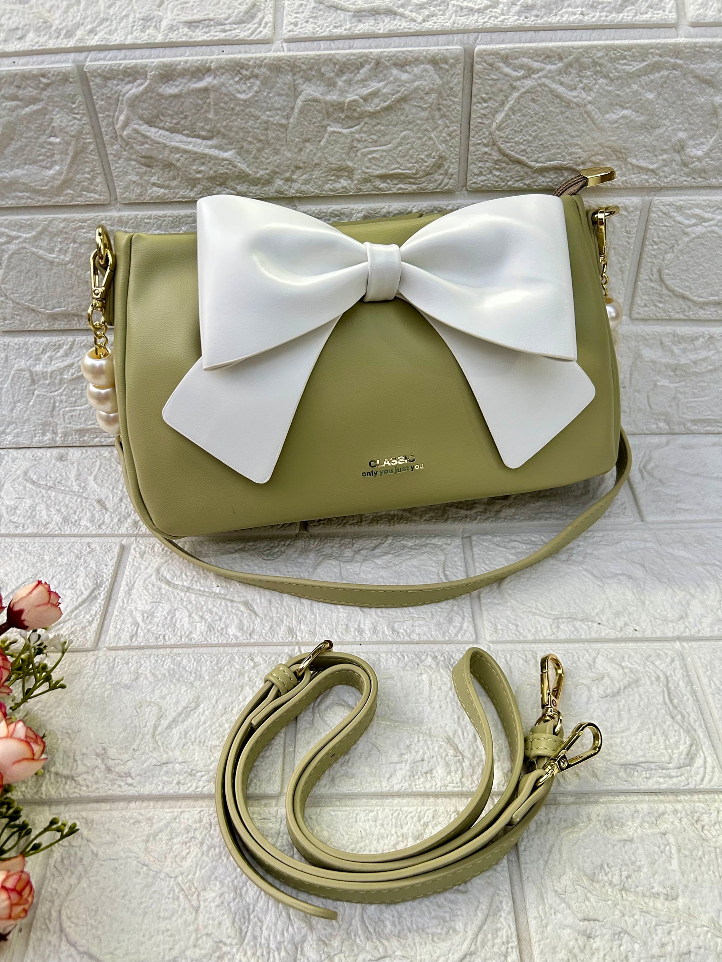 Bow Box Sling