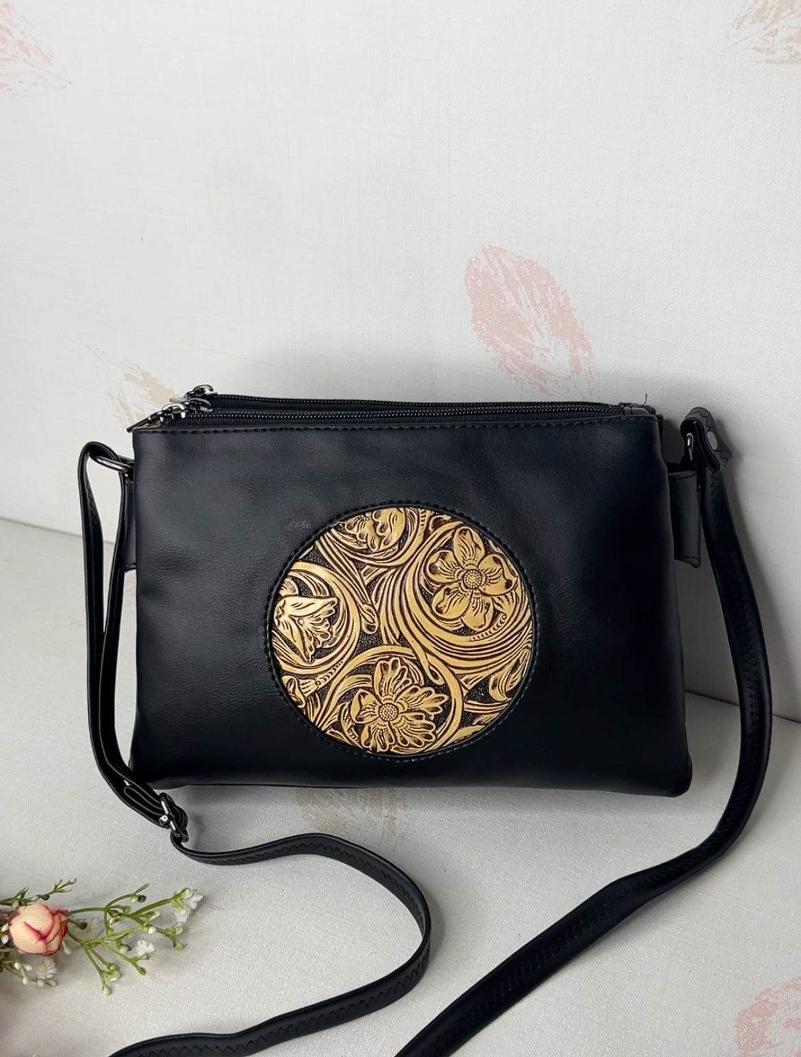 Seren Sling Bag
