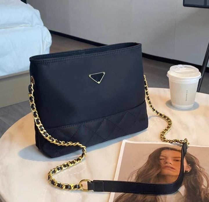 Black Beauty Sling!