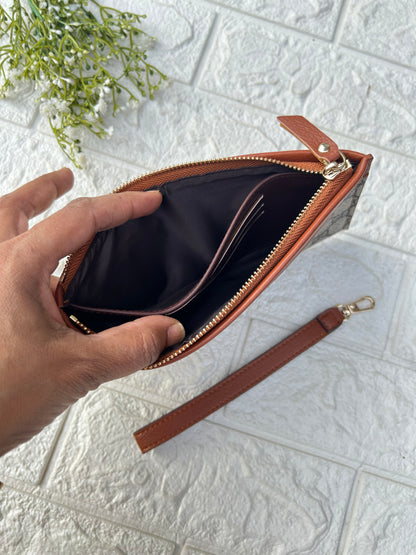Smart wristlet-1