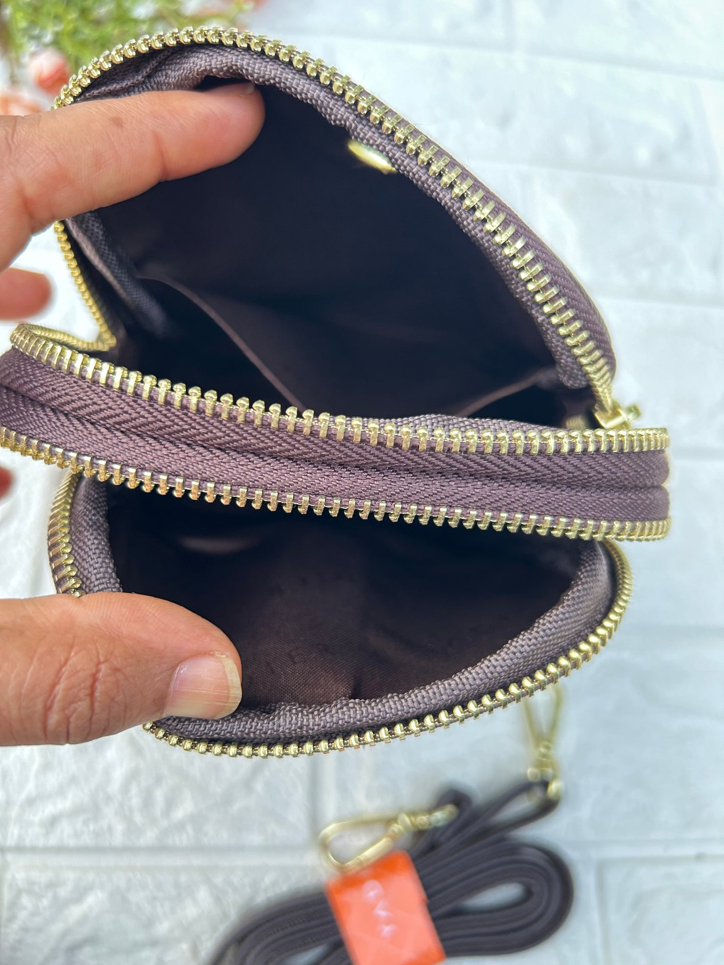Luxe Mobile Sling