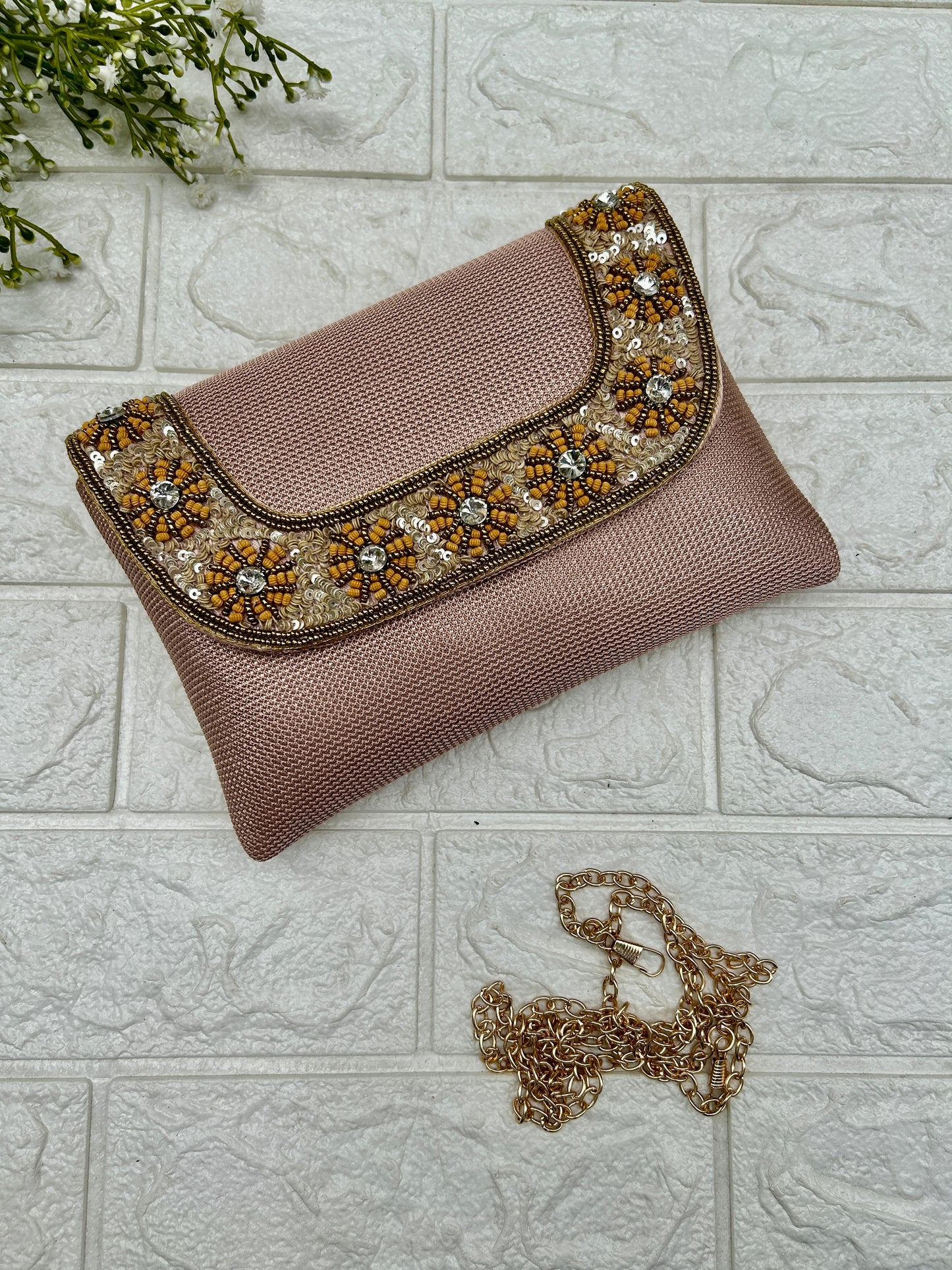 Shine & Chic 10