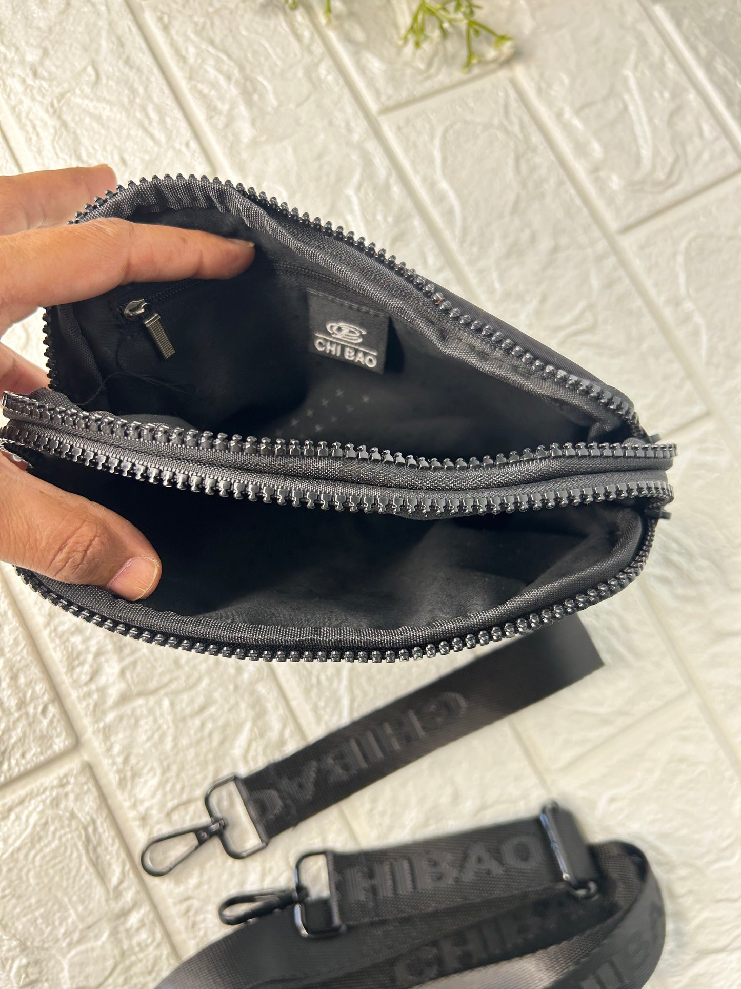 Dura Clutch Sling 2
