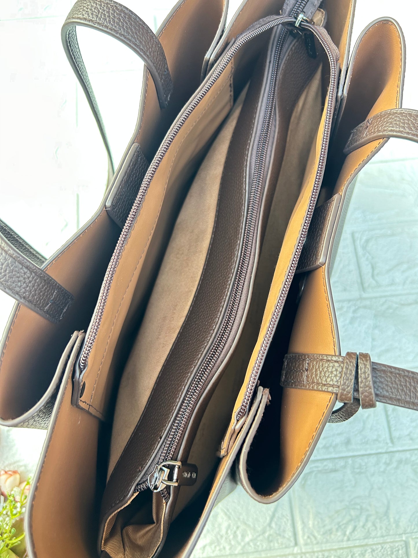 Accent Tote