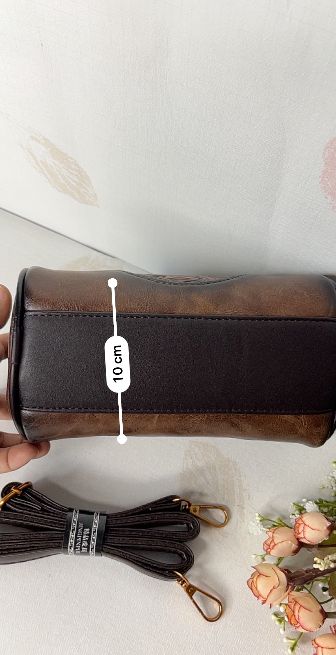 Elara Sling Bag
